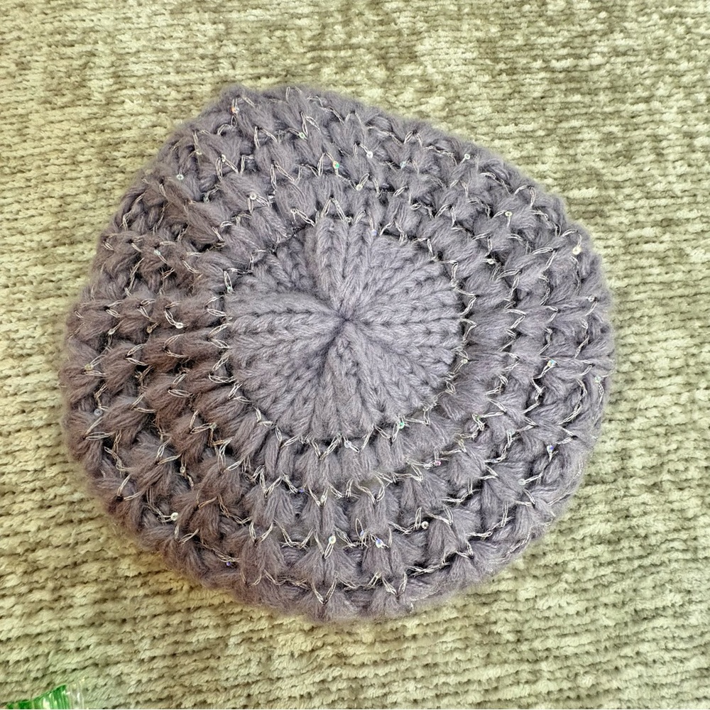6for$20❤️bundle item! Claire's Soft Purple Knit Beret
